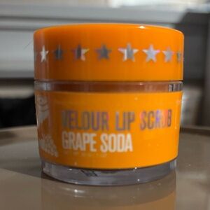 Jeffree Star Velour Lip Scrub - Grape Soda